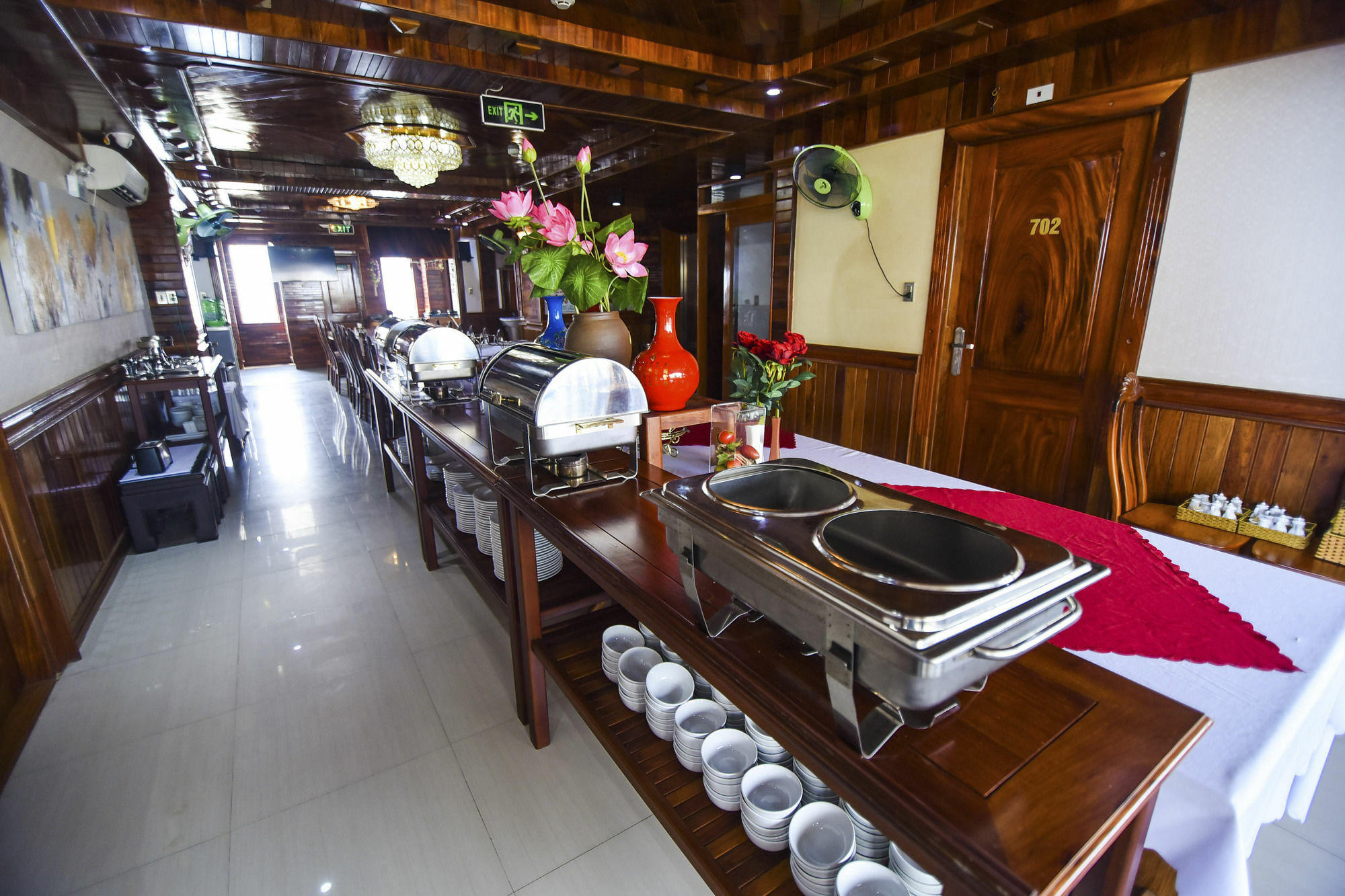Khách sạn San San 3*