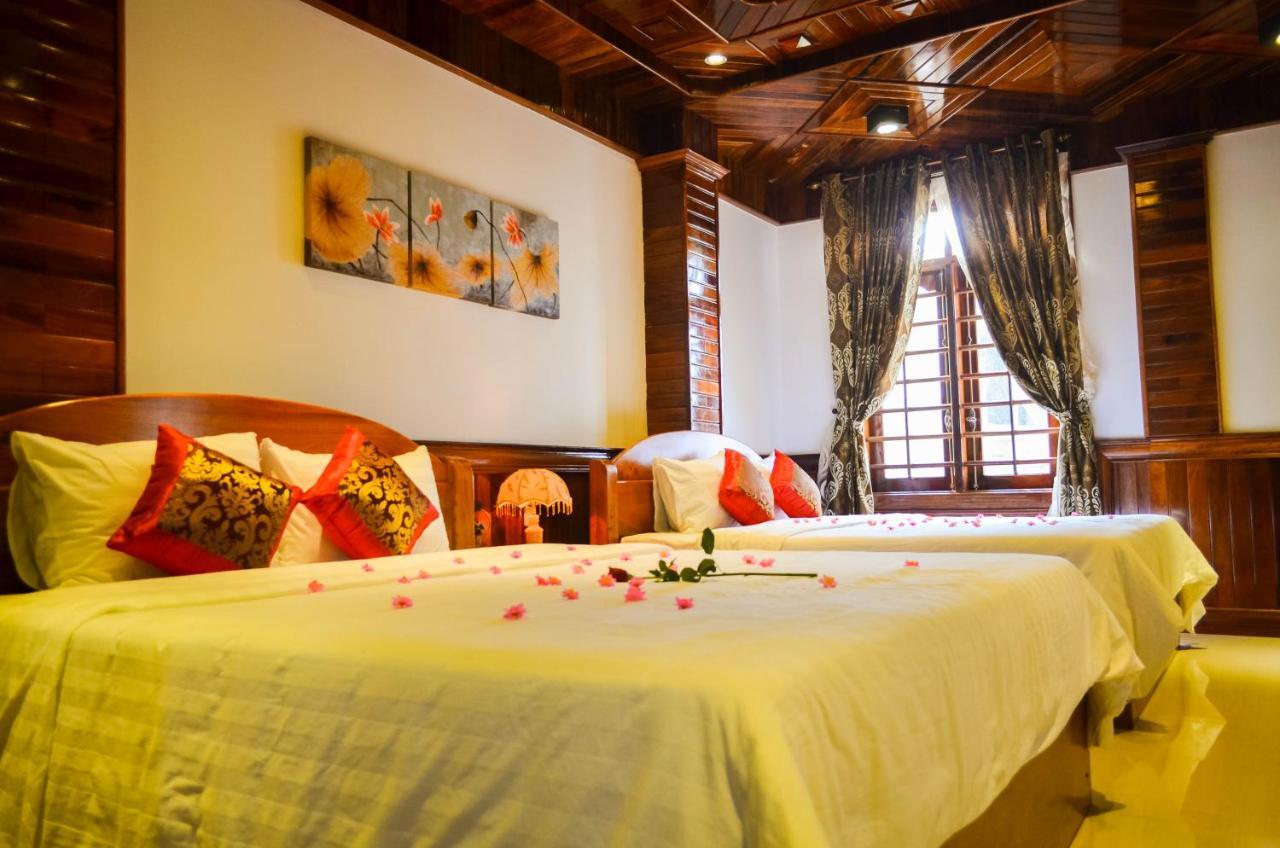 Khách sạn San San 3*